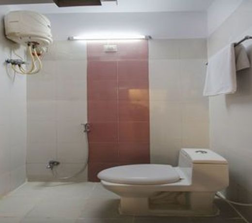 OYO 3968 Chandras Residency