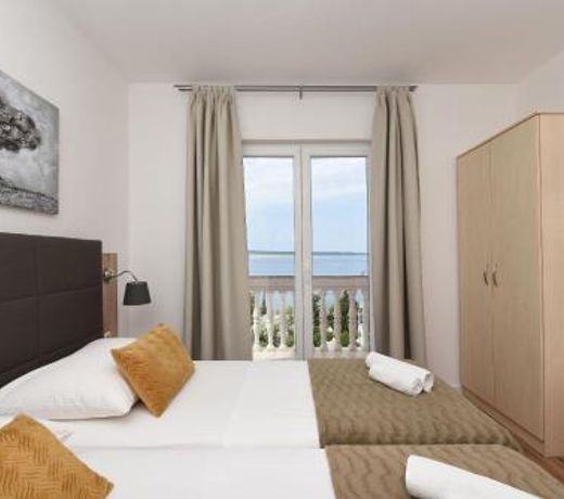 Apartments by the sea Starigrad, Paklenica - 14113