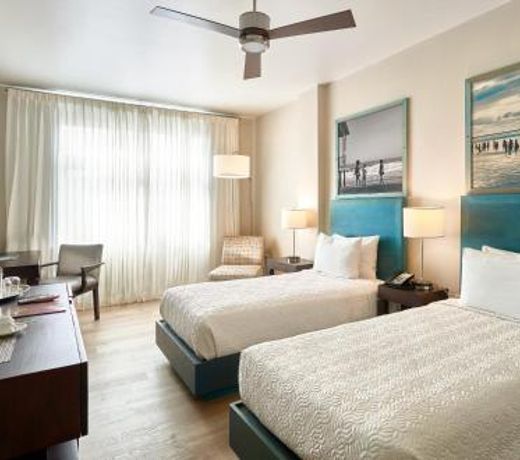 R Hotel Kingston