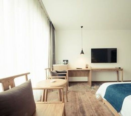 Qianna Qianxun Hotel