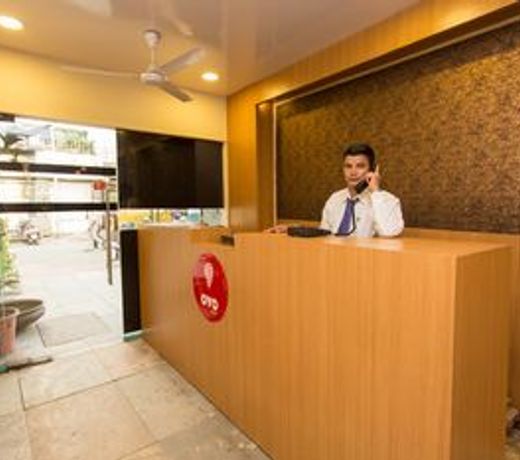 OYO 8755 Hotel Red Palms