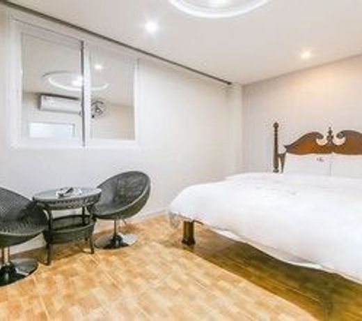 Sky Motel