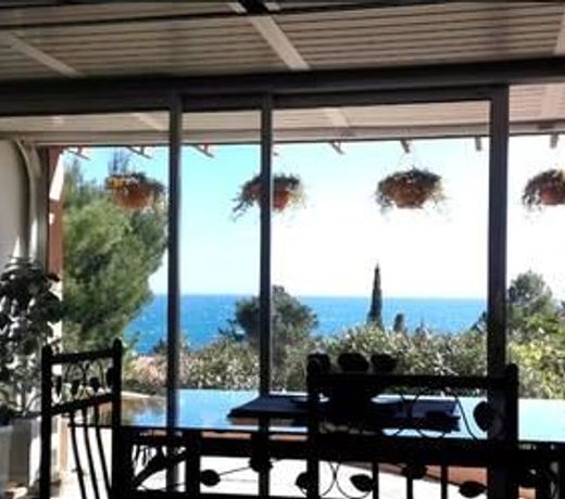 Studio in Collioure, With Wonderful sea View, Enclosed Garden and Wifi
