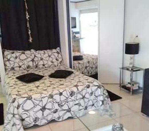 Studio in Collioure, With Wonderful sea View, Enclosed Garden and Wifi