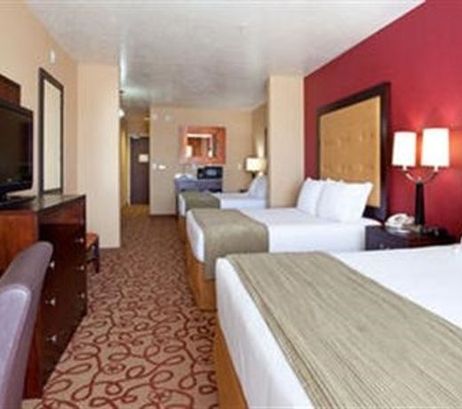 Holiday Inn Express Htl & Suites