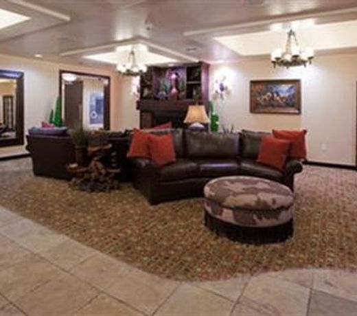 Holiday Inn Express Htl & Suites