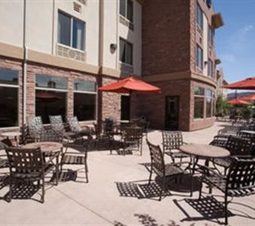 Holiday Inn Express Htl & Suites