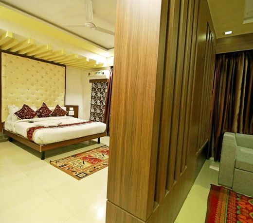 Hotel Sunflower