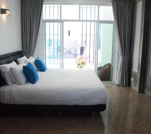 ENJOY PRIVATE POOL VILLA