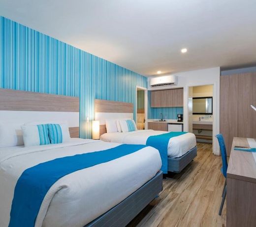 Aqualina Inn