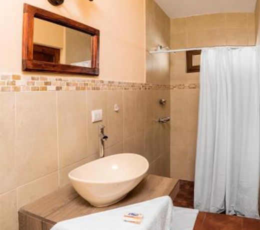 Hotel Uxlanik