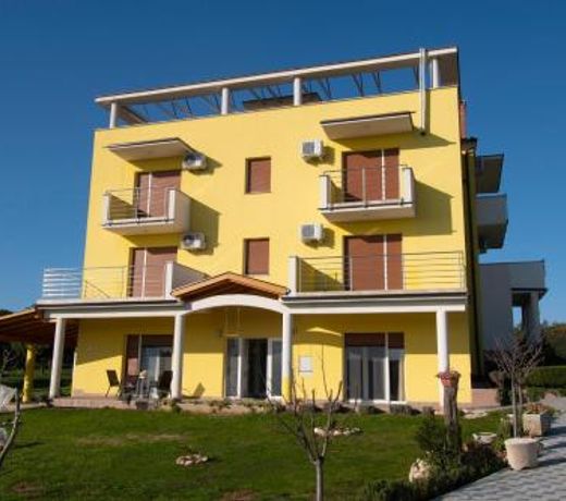 Apartmani Mirna Luka