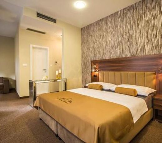 Central Luxury Rooms
