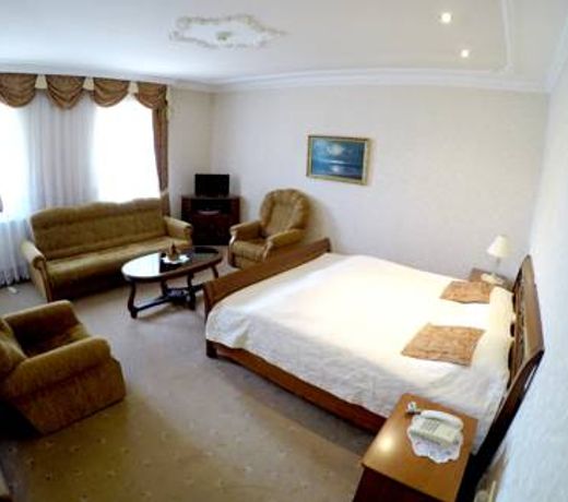 Hotel Bíbic és Tüskevár Étterem és Horgásztó