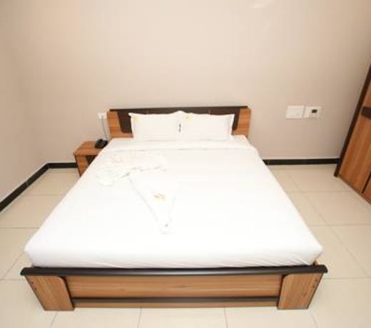 Hotel Golden Gateway