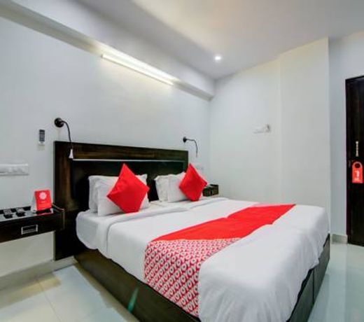 Vaccinated Staff - Capital O 12768 Ramachandra Residency