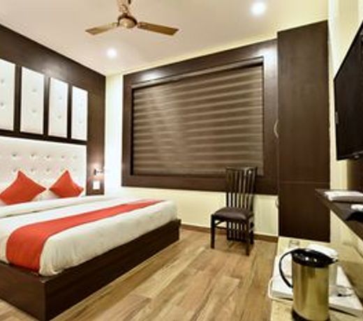 OYO 12770 Hotel Mirage Residency