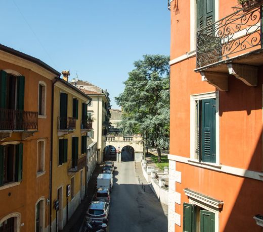 Suite Dreams in Verona