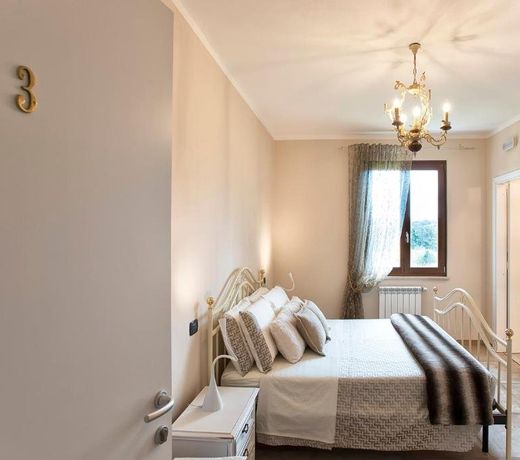 Villa Malvasio refined b&b