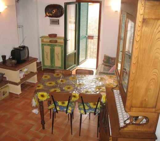 The Costantino's home in the green heart of Tuscany