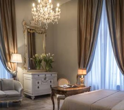 Arnaboldi Palace - Circolo