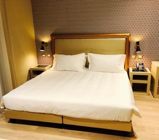 Caruso Place Boutique & Wellness Suites