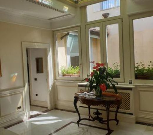 Al centro Luxury Home