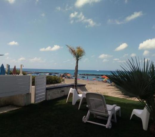 Villa a Diamante Sulla Spiaggia