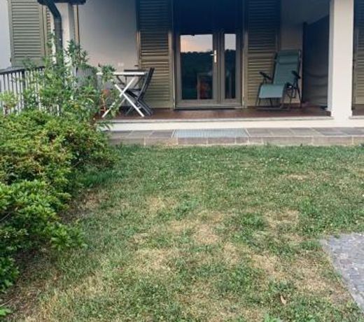 CAROLINE home