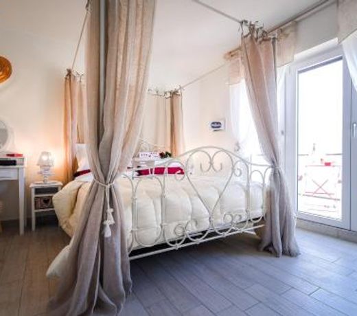 Ül Laghèe Blevio Apartments