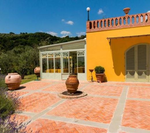 Nice Farmhouse in Montecatini Terme with Sauna, Jacuzzi