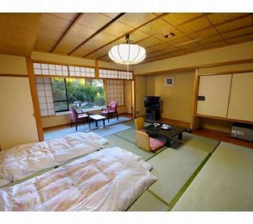 Izu Nagaoka Kinjokan