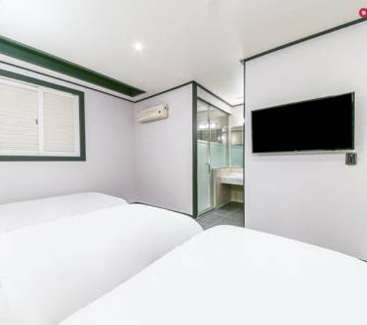 Hotel The Sharp