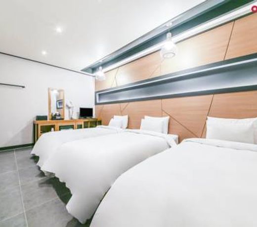 Hotel The Sharp