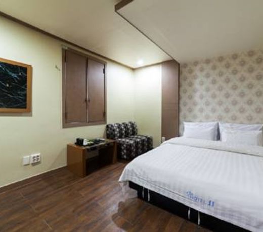 JJ Hotel