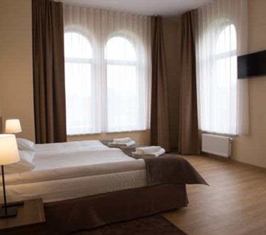 Glas-Hotel 4*