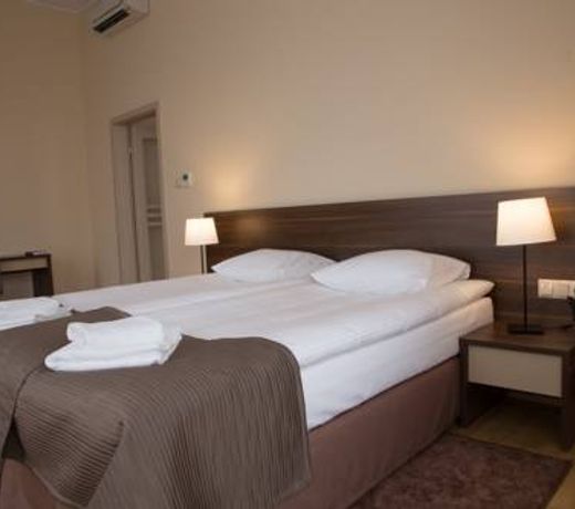 Glas-Hotel 4*