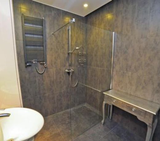 Africana Apartment