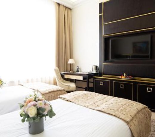 7 Avenue Hotel and SPA