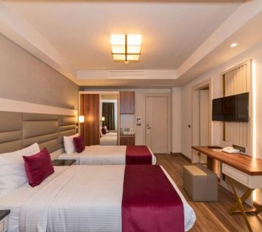 Golden Royal Hotel