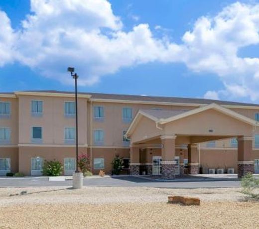 Quality Inn & Suites