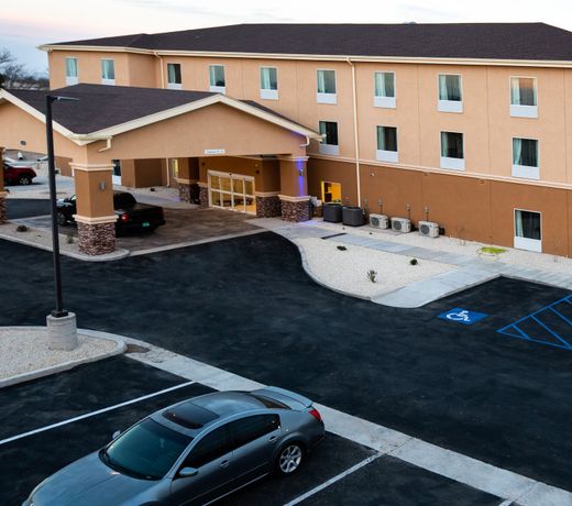 Quality Inn & Suites