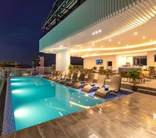 Majestic Premium Hotel