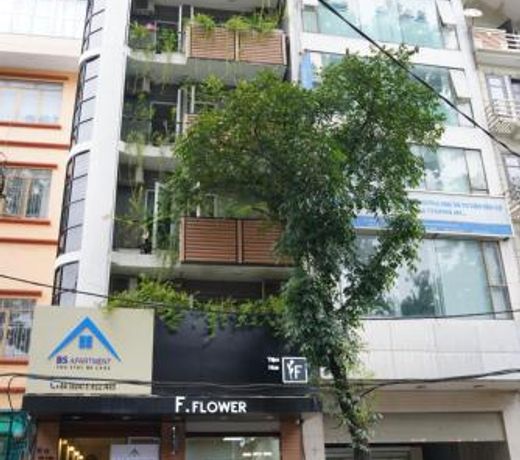 Elegant Studio Yet Kieu