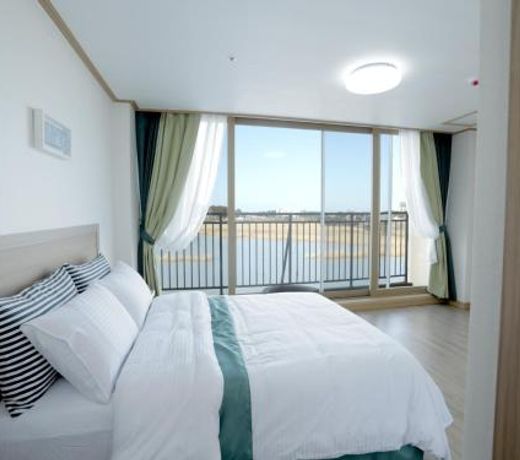 Lake Ocean Resort Sokcho