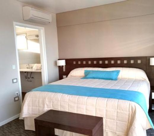 Days Inn & Suites by Wyndham La Plata