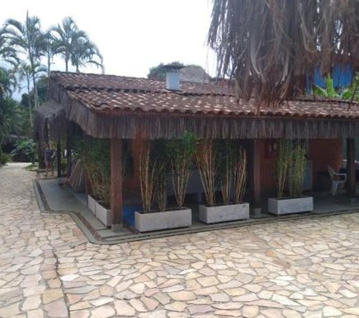 Condom North Shore Maresias - Casas de 2 quartos -piscina 1 q da praia - estacion-churrasq indiv-wifi animais de peq porte