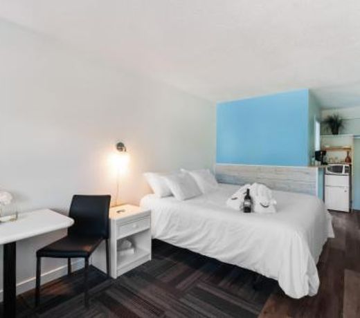 Okanagan Lakefront Resort