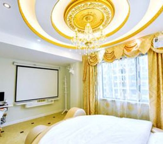 Flower Times Boutique Inn