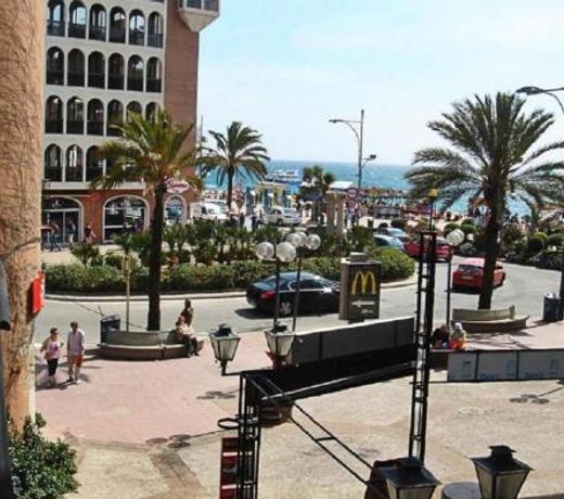 APARTAMENTO con TERRAZA VISTAS AL MAR